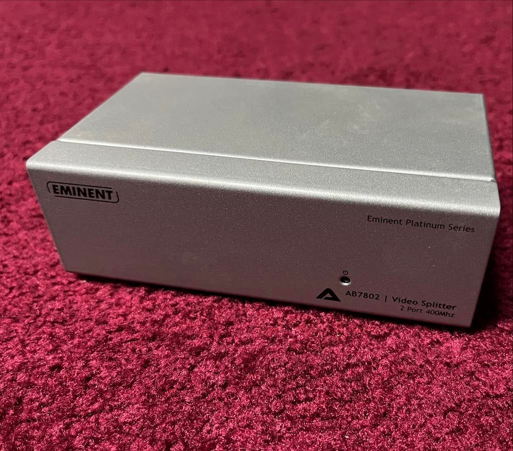 Eminent Platinum 2 Poorts 400Mhz Videosplitter AB7802, Ophalen of Verzenden, Zo goed als nieuw