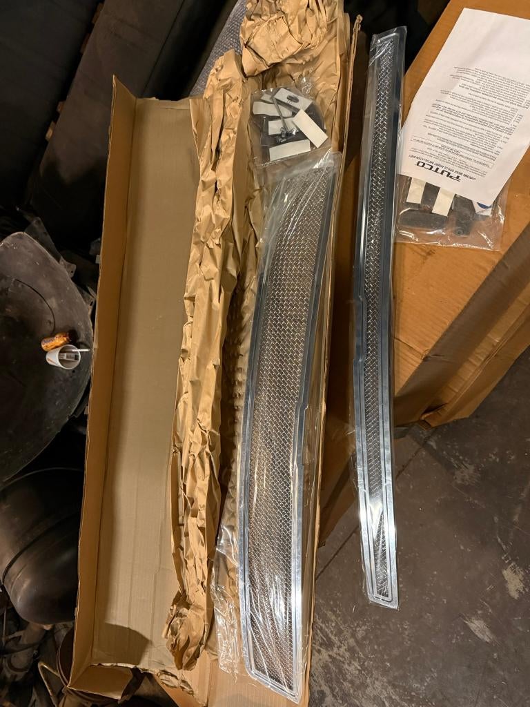 Chevrolet Tahoe,Suburban, Avalance GRILL PUTCO 99158, Chevrolet, ., Nieuw, Ophalen of Verzenden