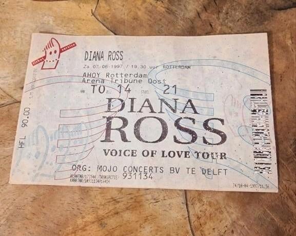 Oud concert ticket Diana Ross de Byoncee uit haar tijd, Ophalen of Verzenden, Gebruikt, Foto of Kaart