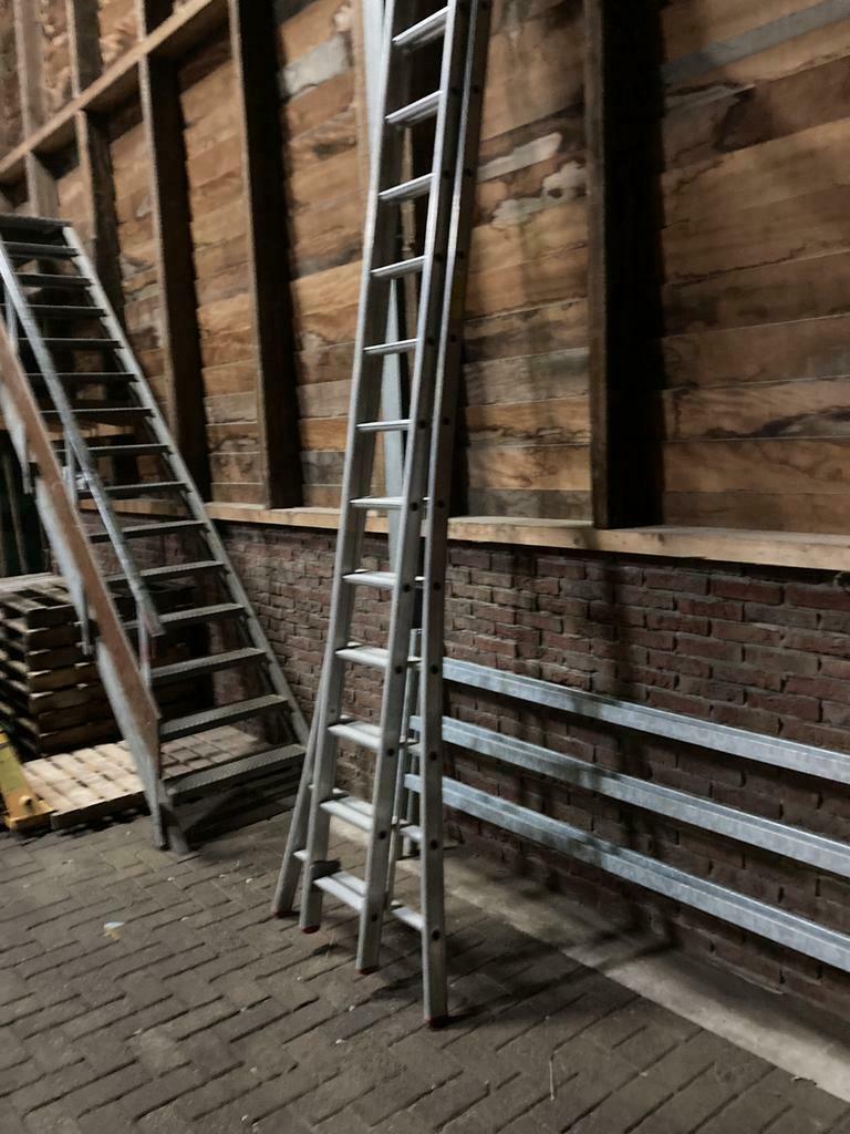 Gebruikte Little Jumbo aluminium ladder 2x16M, Doe-het-zelf en Verbouw, Ladders en Trappen, Ophalen, Zo goed als nieuw, Ladder