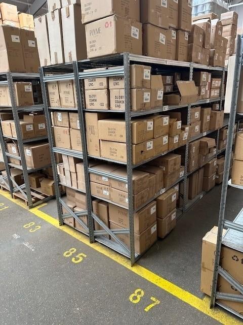 Direct leverbaar | Metalsistem legbordstellingen | €50 p/m, Ophalen of Verzenden