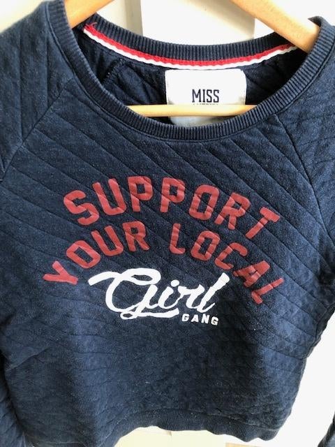 Mooie trui/sweatshirt, maat M, Merk: Miss America, Kleding | Dames, Truien en Vesten, Maat 38/40 (M), Blauw, Ophalen of Verzenden