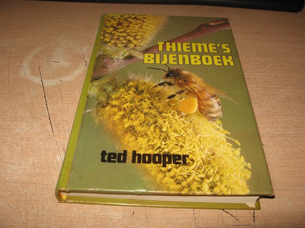 Ted Hooper       Thieme's Bijenboek, Ophalen of Verzenden, Gelezen
