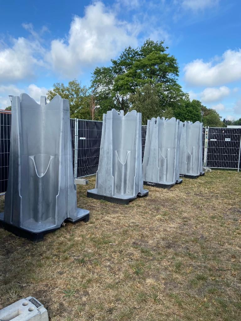 Te huur 4 persoons plaszuil | Plaskruis | Pinkelpaal, Ophalen, Nieuw, Overige