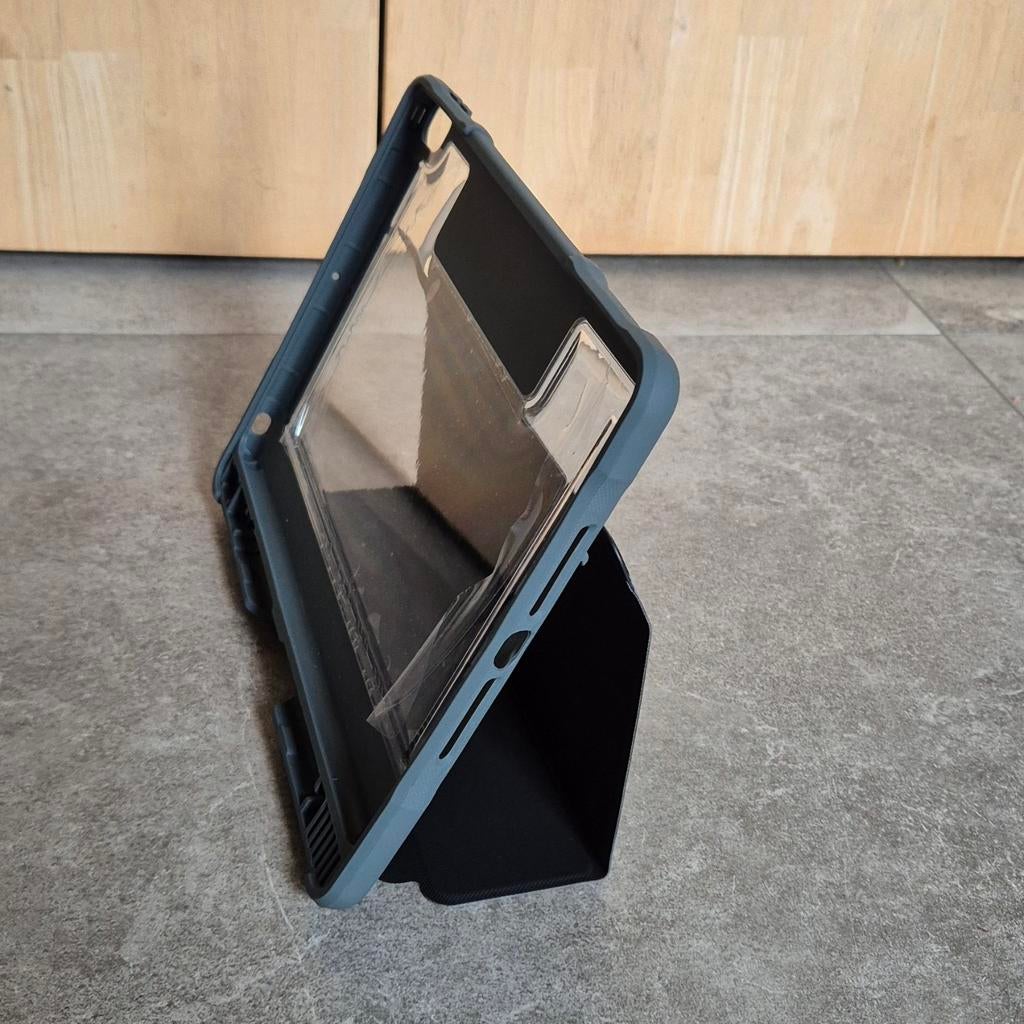 Dux Plus Duo iPad hoes 7e/8e/9e gen - Nieuw!, 10 inch, STM Dux, Nieuw, Bescherming voor- en achterkant