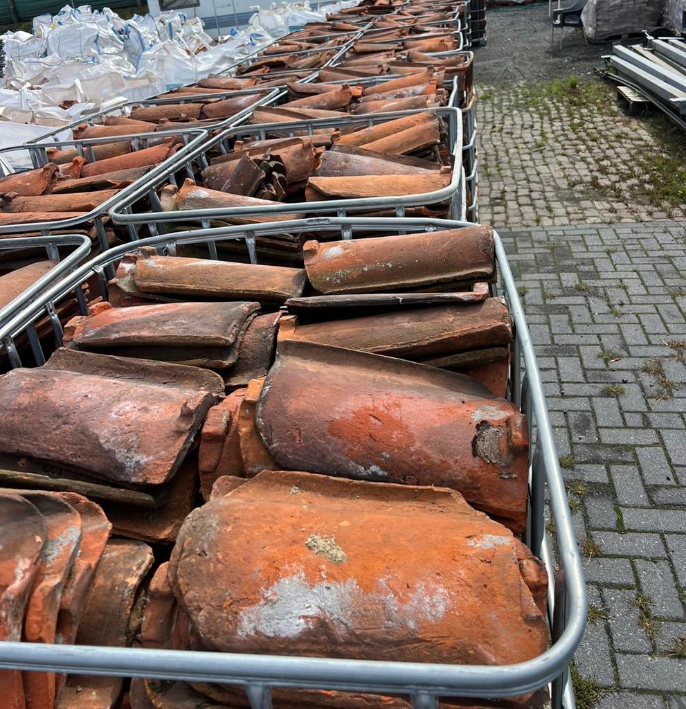 Grote partij oude rode holle pan 635M2 47cm lang GOEDKOOP!, Doe-het-zelf en Verbouw, Steen of Klei, Ophalen of Verzenden, 15 m² of meer