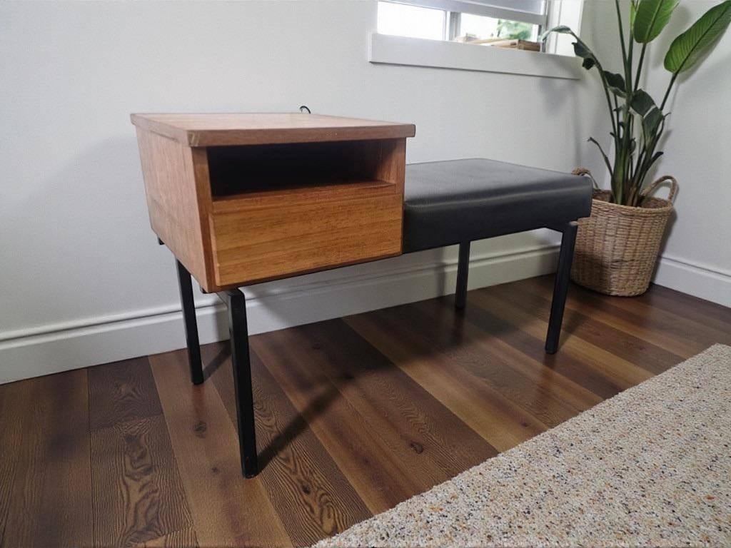 vintage houten bankje / telefoonbankje / sidetable, Ophalen