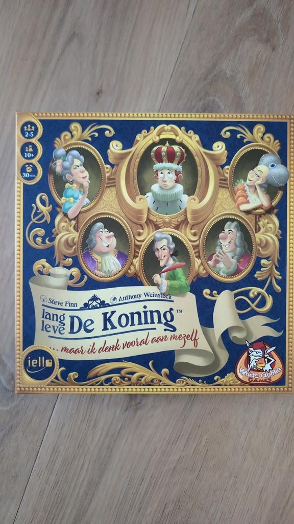 Lang Leve de Koning - Bordspel (Weinig Gespeeld), Vijf spelers of meer, Ophalen of Verzenden, Zo goed als nieuw, Iello