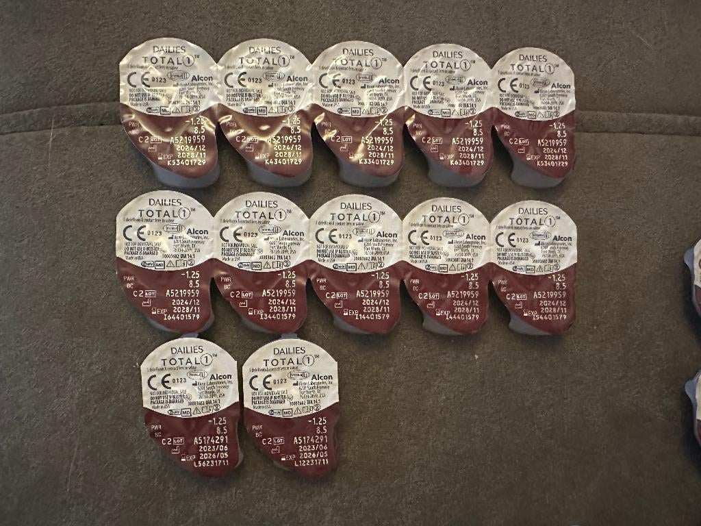 Dailies TOTAL1 12 zachte contact lenzen sterkte -1,25, Diversen, Verzenden, Nieuw