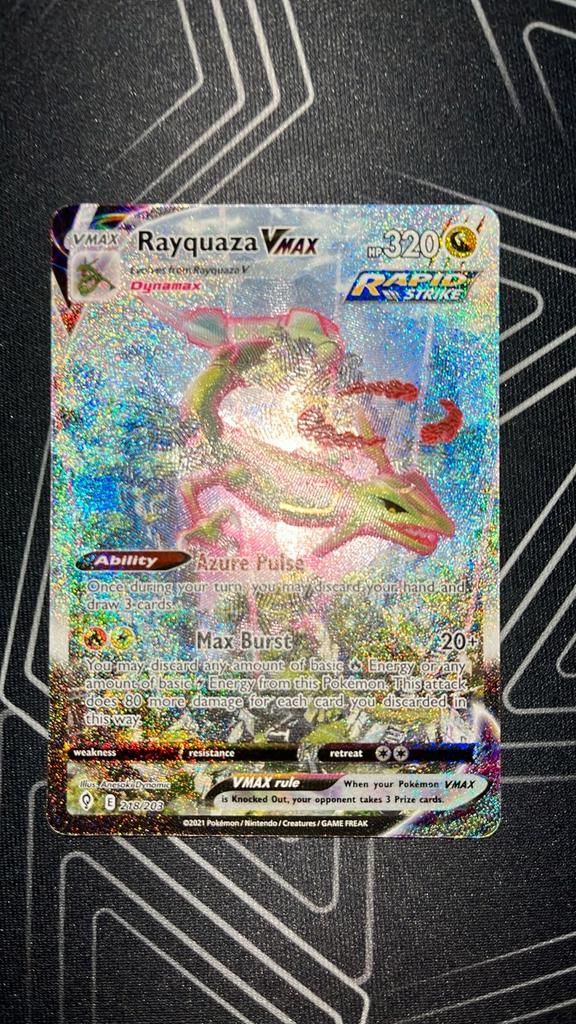 Rayquaza VMAX alt Rare - Nieuwstaat!, Hobby en Vrije tijd, Verzamelkaartspellen | Pokémon, Ophalen of Verzenden, Zo goed als nieuw