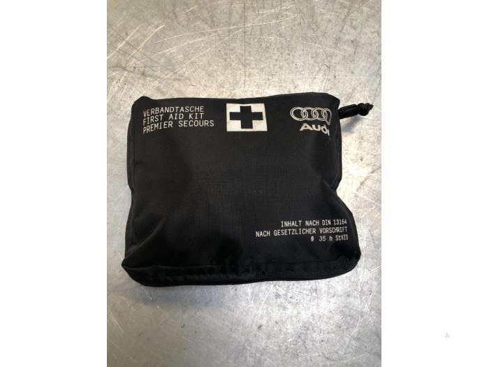 EHBO kit van een Audi A7, Ophalen of Verzenden, 3 maanden garantie, Gebruikt, Audi