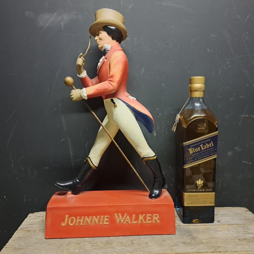 Johnny walker Wiskey beeld, Ophalen
