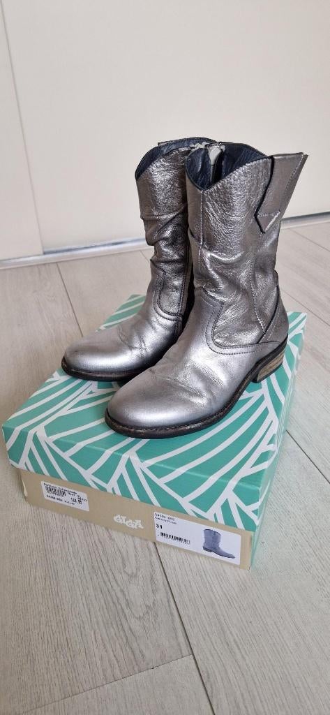 Te koop Giga zilveren laarsje meisje maat 31, Ophalen, Gebruikt, Meisje, Laarzen