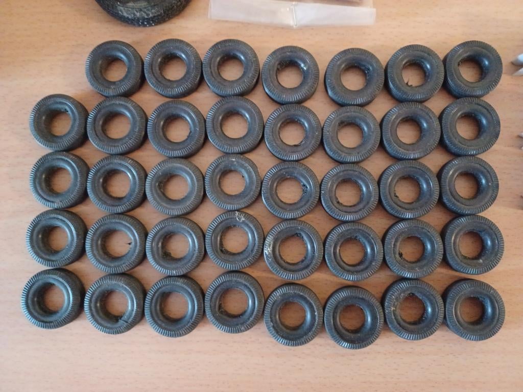 Carrera universal - slot car banden sigaar model - 39 stuks, Ophalen of Verzenden