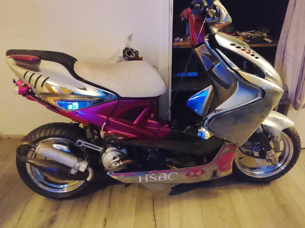Yamaha aerox chrome str8 kappenset te koop, Fietsen en Brommers, Scooters | Yamaha, Aerox, Benzine, Ophalen of Verzenden