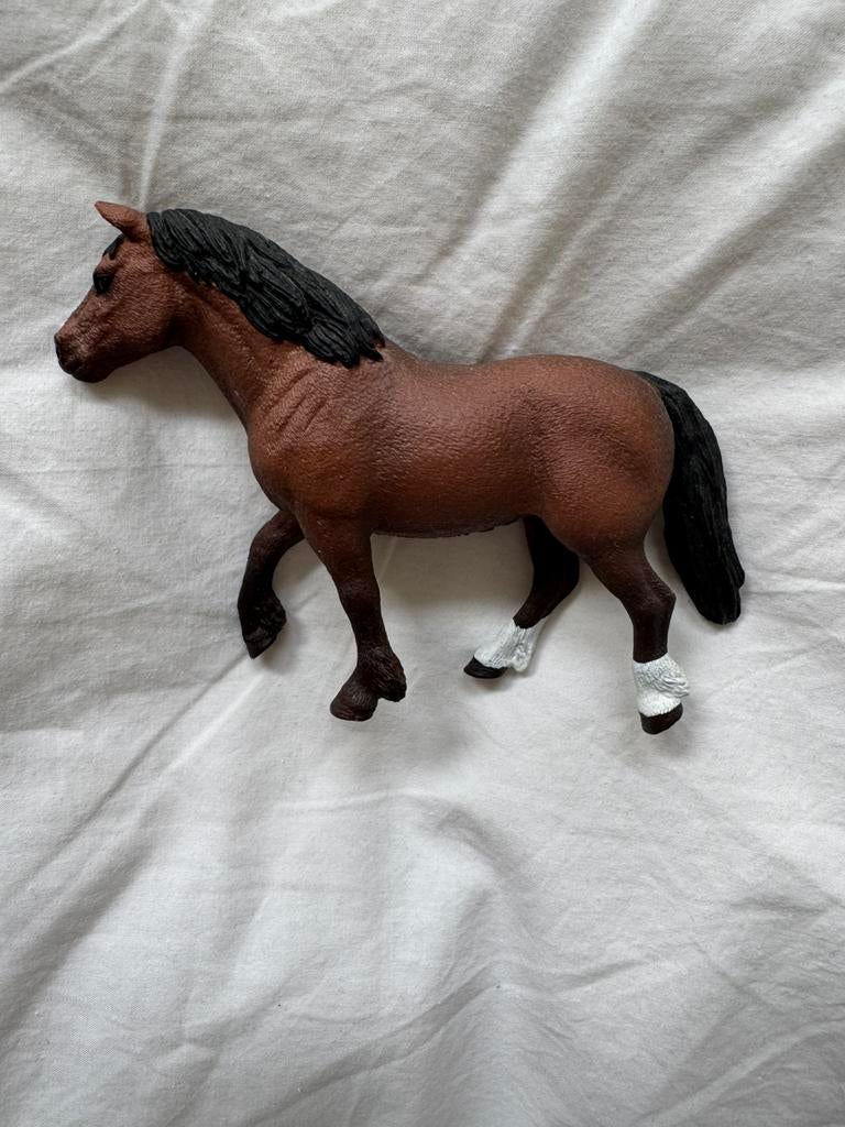Schleich pony, Verzamelen, Dierenverzamelingen, Ophalen of Verzenden, Zo goed als nieuw, Paard, Beeldje of Figuurtje