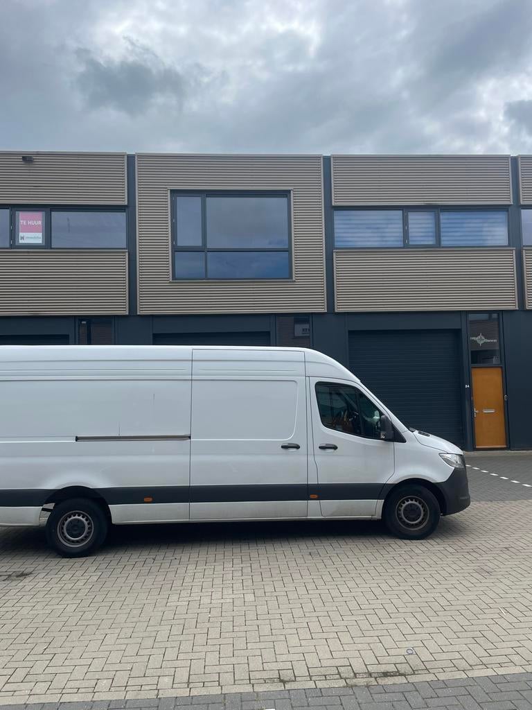 Bus Verhuizen zonder stress/ transport/grofvuil/ontruiming