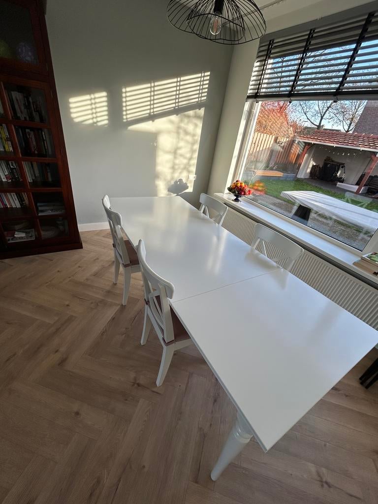 Ikea Eettafel Ingatorp ( uitschuifbaar ) met stoelen -ZGAN, Huis en Inrichting, Tafels | Eettafels, Ophalen, 200 cm of meer, 50 tot 100 cm