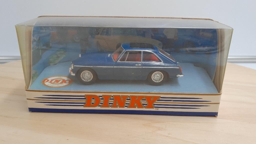 Dinky DY-3 MG B GT 1965, schaal 1:43, Auto, Dinky, Nieuw, Ophalen of Verzenden