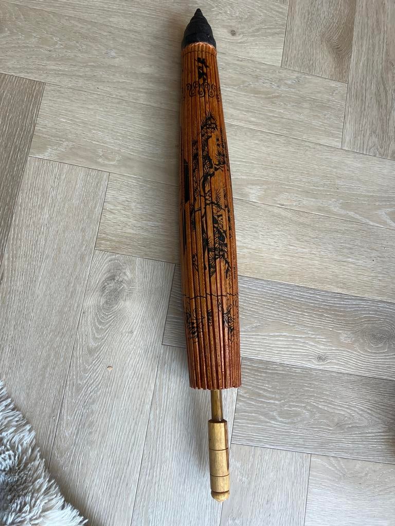 Oosterse parasol met bamboe, Ophalen of Verzenden, Gebruikt, 1 tot 2 meter, Stokparasol