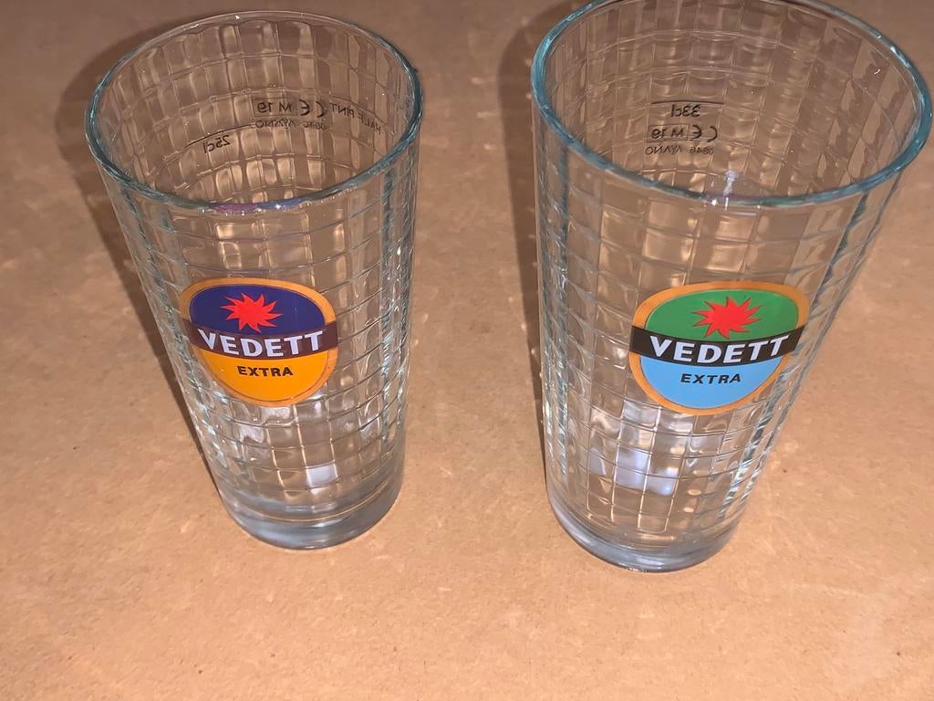 Twee Vedett Extra Glazen, Ophalen of Verzenden, Gebruikt, Overige typen, Overige merken