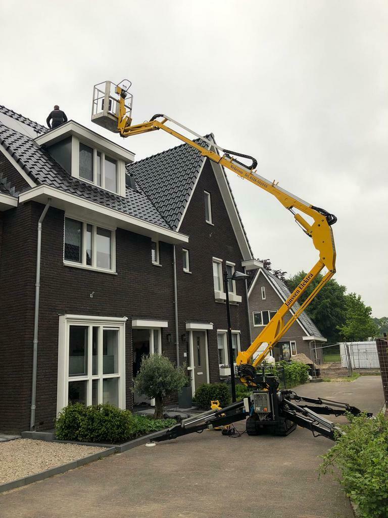 Verhuur spin hoogwerker