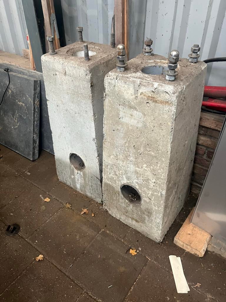 Betonpoeren voor hekwerk of overkapping, Ophalen, Overige materialen, Gebruikt, Minder dan 100 cm