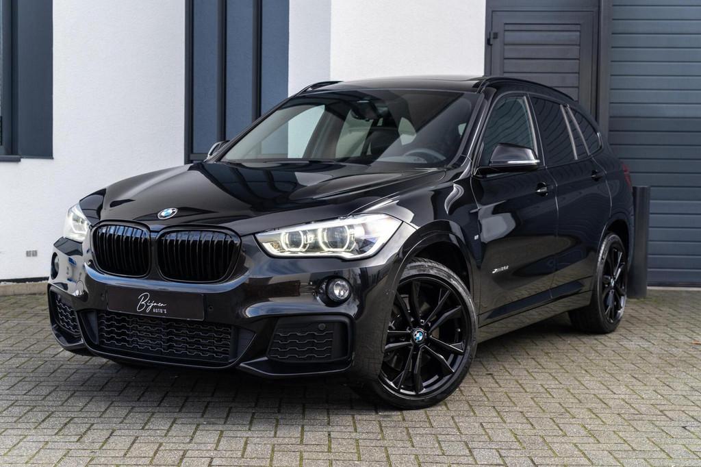 BMW X1 xDrive20i M-SPORT 192 PK PANO / HUD / CAMERA, 1998 cc, Automatische klimaatregeling, Gebruikt, 2000 kg