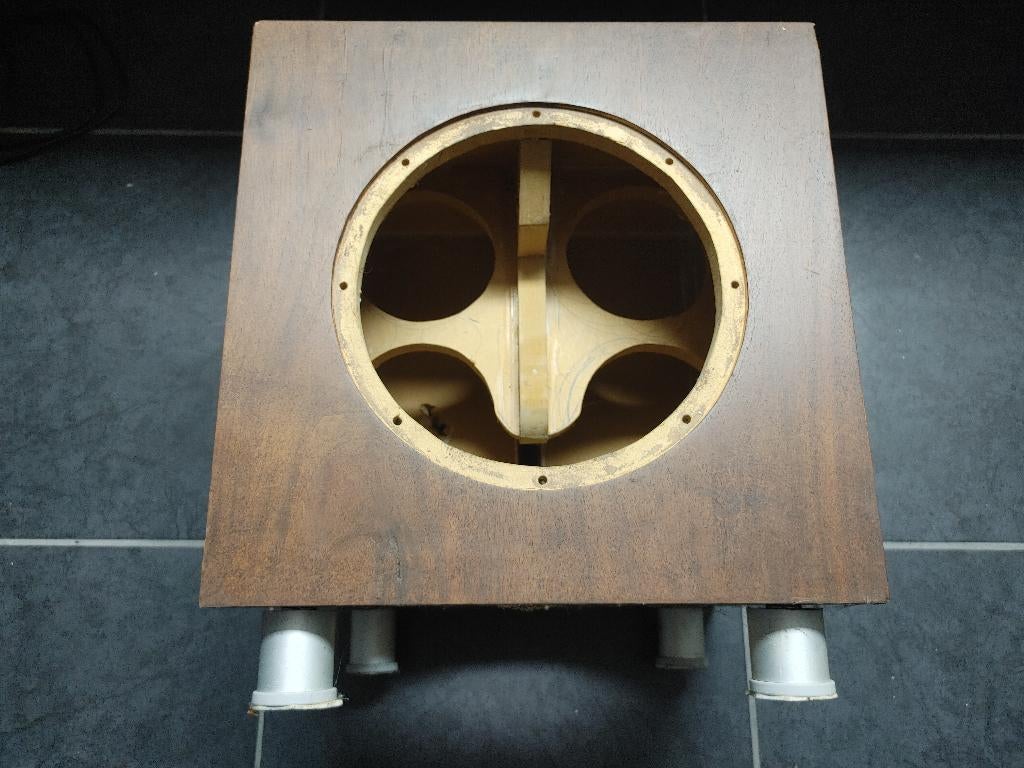 Speakerland sub 6 subwoofer kast lege behuizing afmetingen, Overige merken, Subwoofer, Ophalen of Verzenden, Zo goed als nieuw