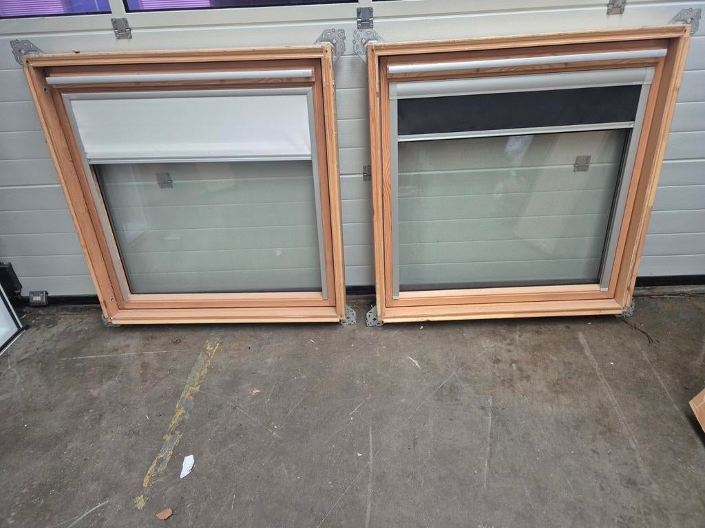 2 st VELUX dakramen GGL S06 3059 / 114x118, Ophalen of Verzenden, Minder dan 80 cm, Dakraam, Dubbelglas