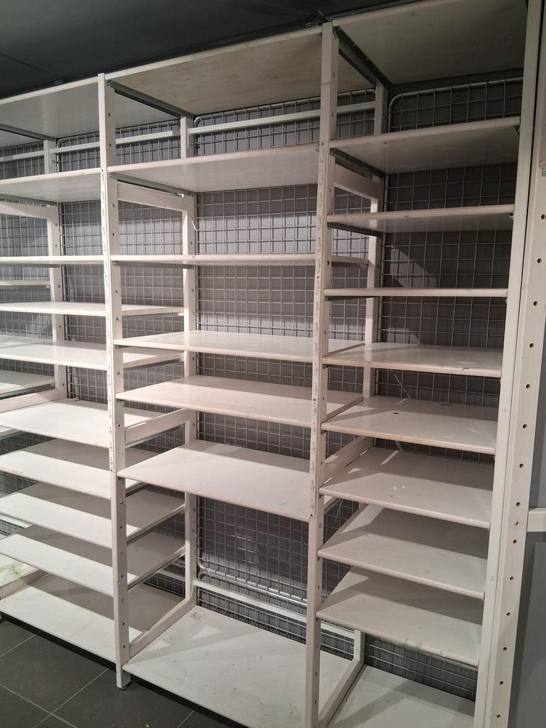 Massief houten stellingen 50cm diep, Ophalen, Zo goed als nieuw