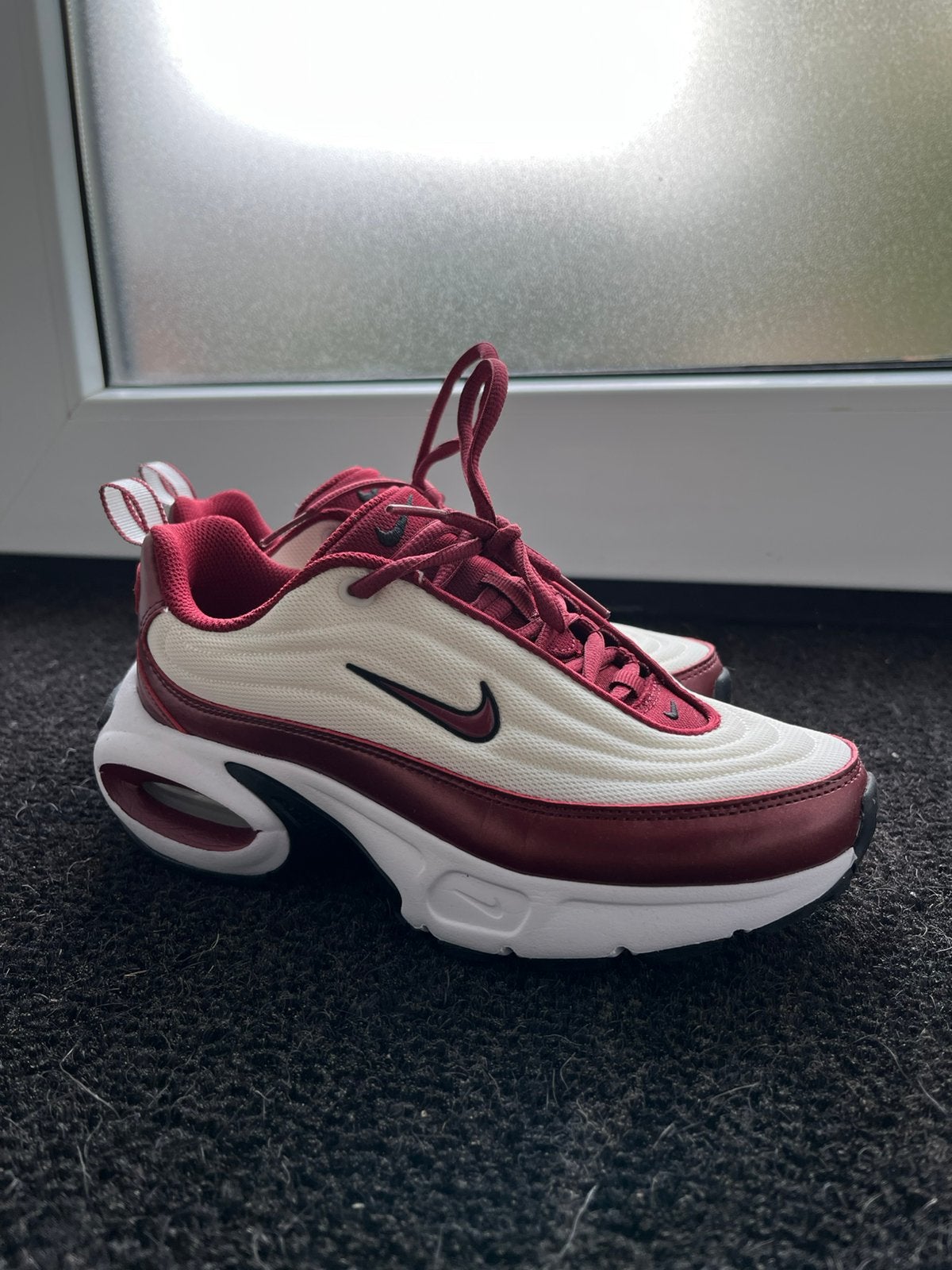 NIKE, Ophalen, Zo goed als nieuw, Overige kleuren