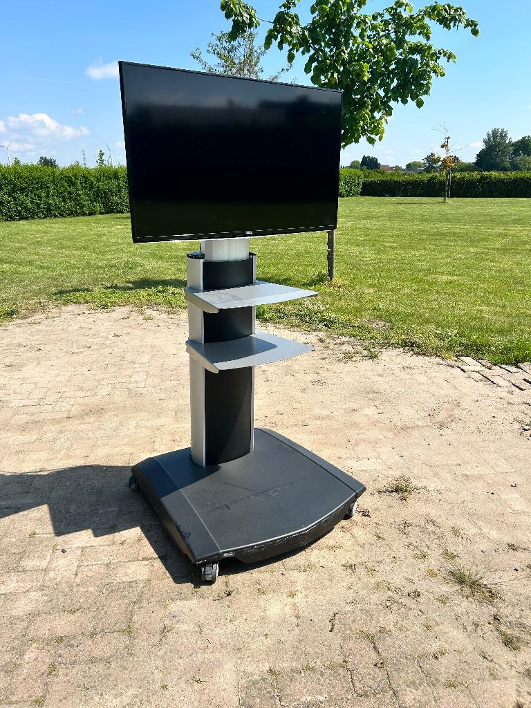 Professionele mobiele TV-standaard Vogel’s incl. scherm, Audio, Tv en Foto, Televisiebeugels, Ophalen, Gebruikt