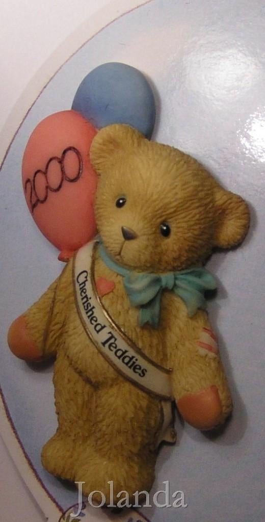 Cherished Teddies Broche 2000, Ophalen of Verzenden, Zo goed als nieuw, Beeldje, Cherished Teddies