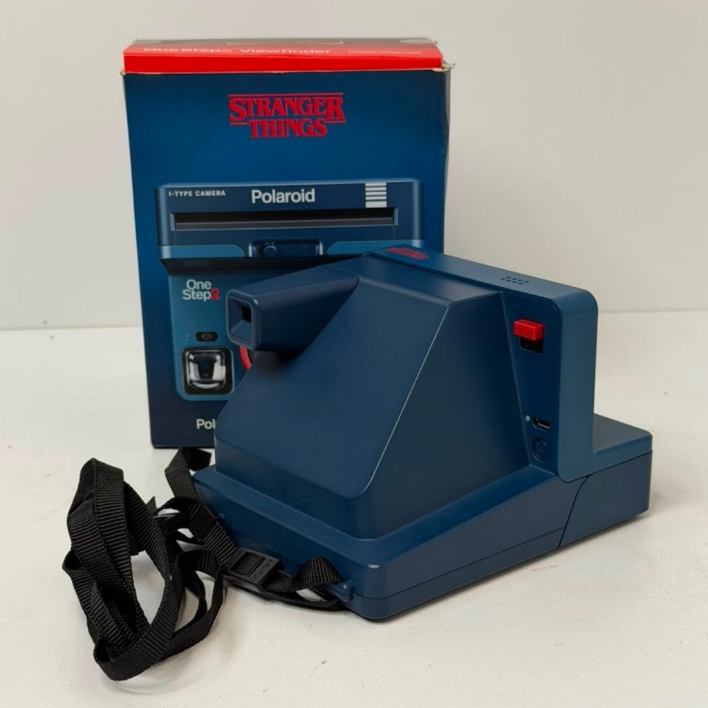 Polaroid Onestep 2 i-Type Stranger Things Edition | Zeer net, Polaroid, Gebruikt, Support@polaroid.com, 1265 Main St., Bldg. W3
Waltham, MA 02451
United States