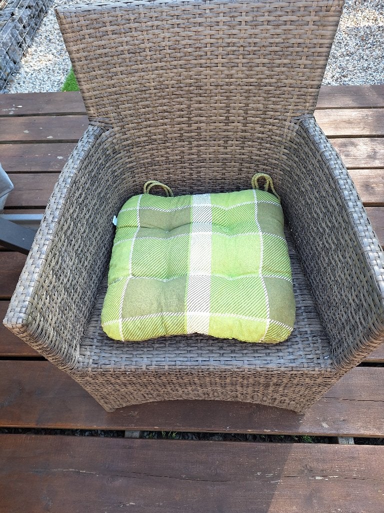 Stoelkussens, Ophalen, Gebruikt