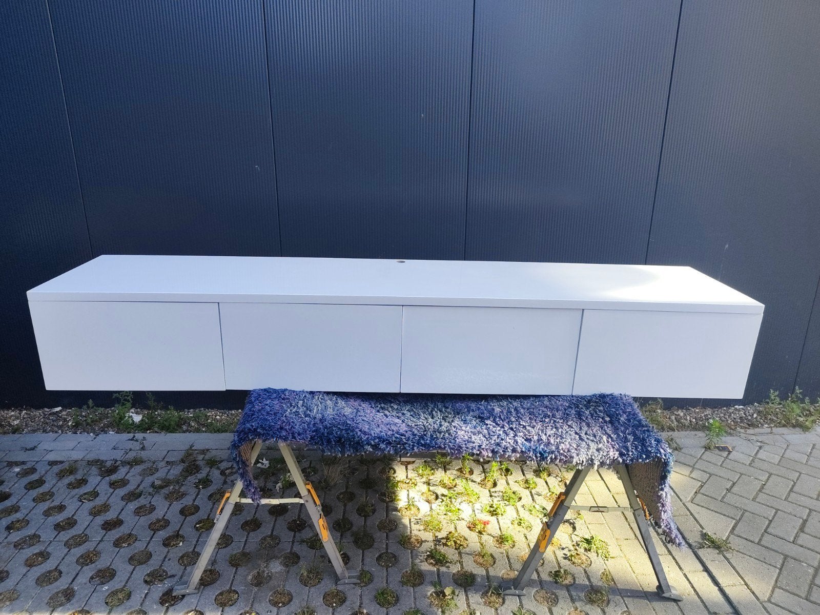 Witte zwevende tv-kast met lades en deuren, Ophalen, Overige materialen, Gebruikt, 200 cm of meer