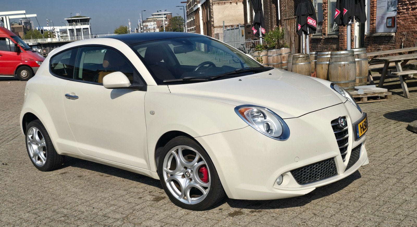 Alfa Romeo MiTo 1.3 D 62KW 2013 Wit, Auto's, Voorwielaandrijving, Dealer onderhouden, Euro 6, 4 cilinders
