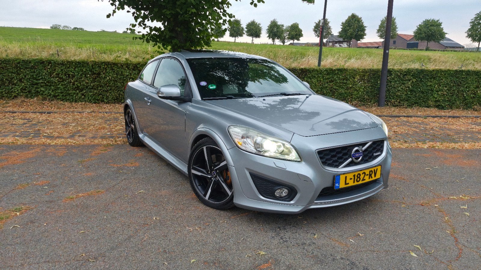Volvo C30 2.5 T5 2012 Grijs, 1325 kg, Beige, 4 stoelen, 2521 cc