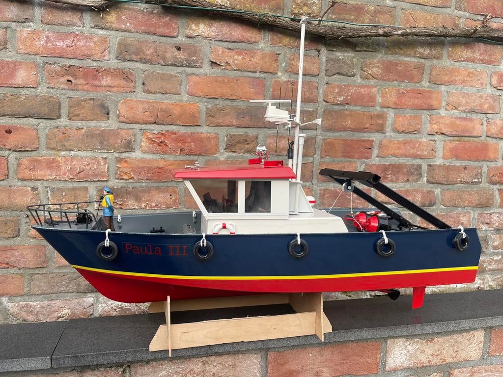 RC boot Paula III, Ophalen of Verzenden, Zo goed als nieuw, 1:32 tot 1:50