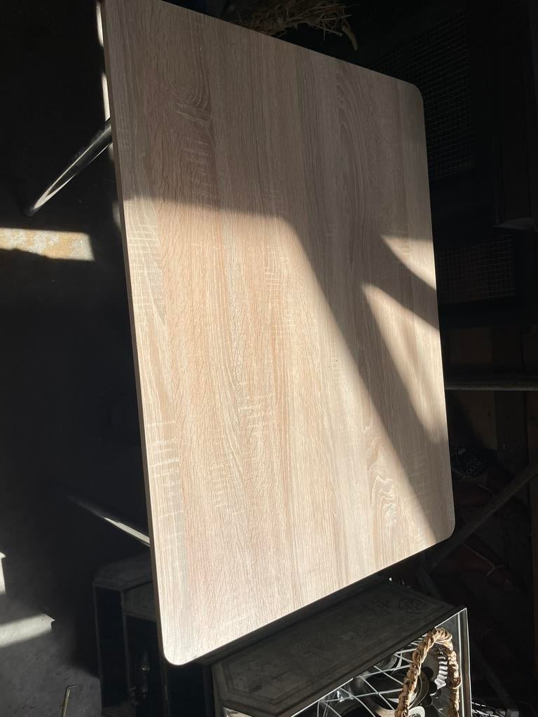 Formica tafeltje, Ophalen of Verzenden, Zo goed als nieuw, Rond, Hout