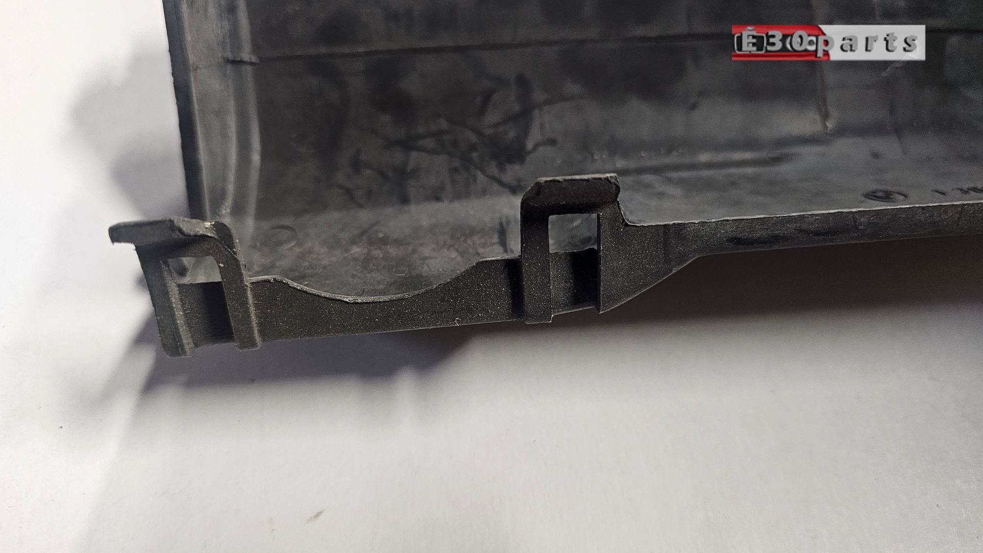 Afdekking kap goot motorkabelboom BMW 3 serie E30 5171138039, Auto-onderdelen, Gebruikt, -, Ophalen of Verzenden, -