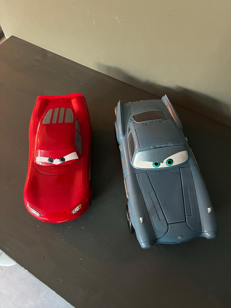Cars auto’s: Bliksem McQueen en Finn Mcmissle, Ophalen, Gebruikt