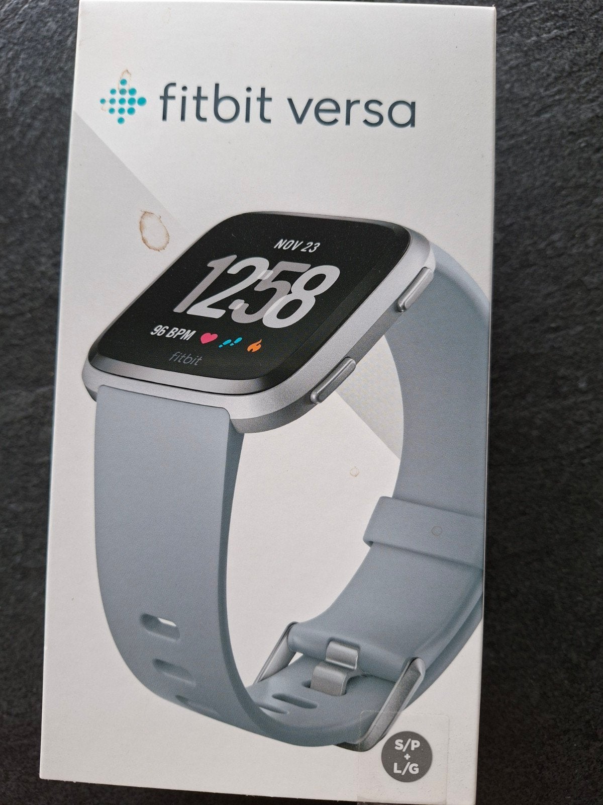 Fitbit Versa Smartwatch - zilver met zwarte band met oplader, Ophalen, Gebruikt, Zwart, Fitbit