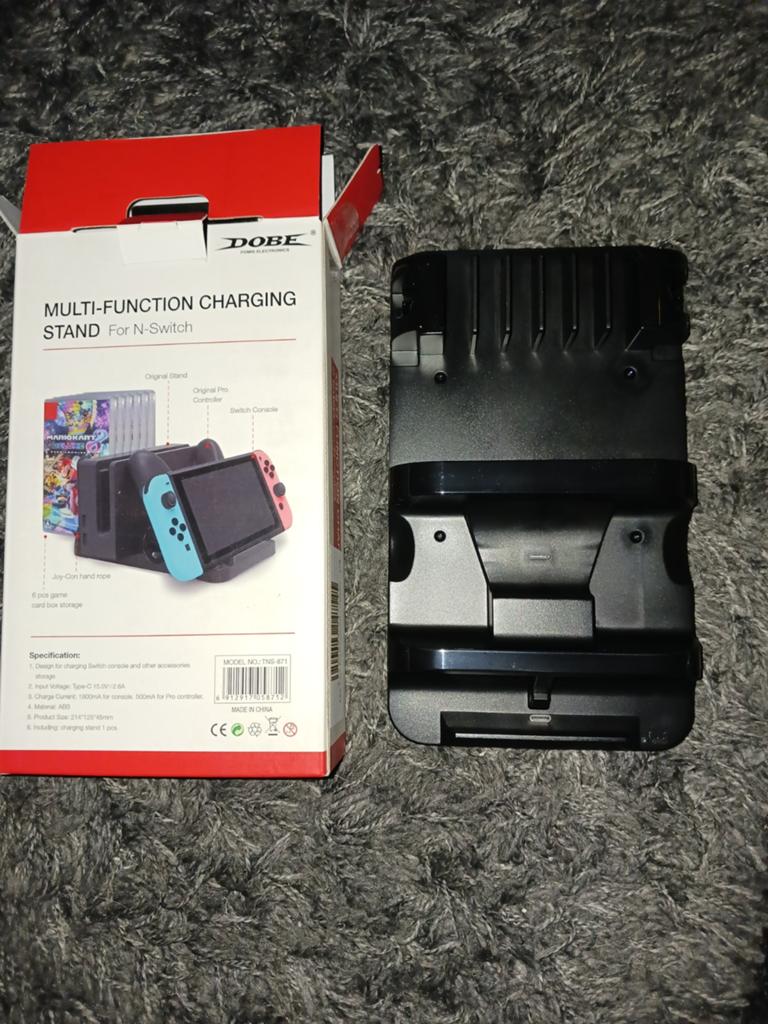 Nintendo switch multifunctionele charging stand nieuw € 7,50, Spelcomputers en Games, Games | Nintendo Switch, Nieuw, Overige genres