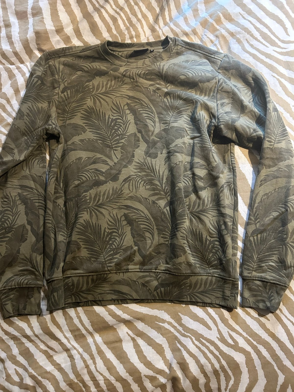 Unsigned heren sweater met bladprint - Maat M, Ophalen of Verzenden, Gedragen, Maat 48/50 (M), Groen