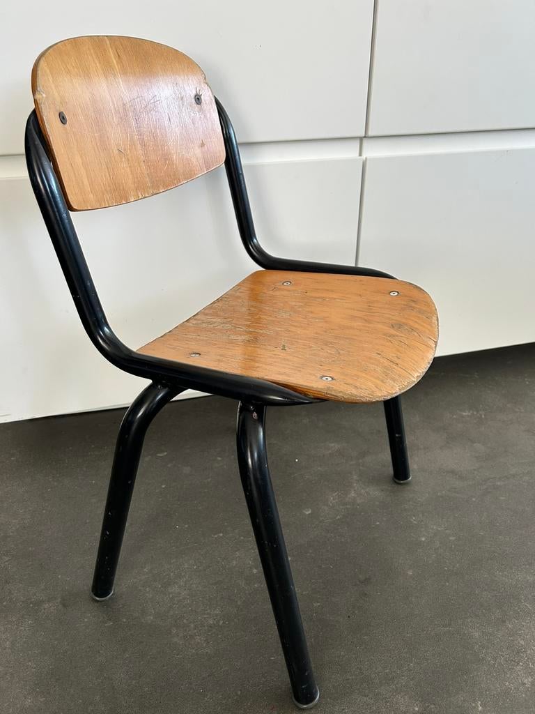 Houten kinderstoeltje, Ophalen, Zo goed als nieuw, Bruin, Eén