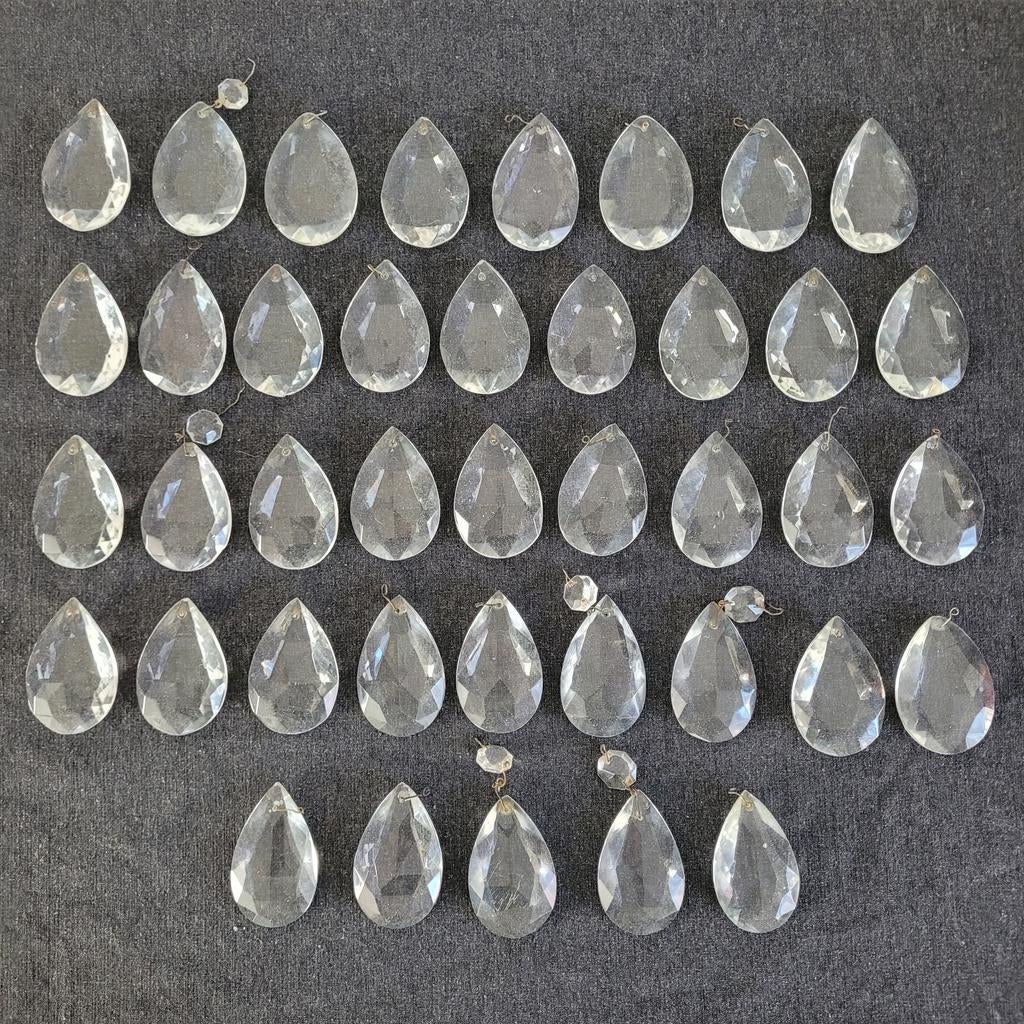40 grote pegels diamant druppels onderdelen kroonluchter, Ophalen of Verzenden, Gebruikt, Glas