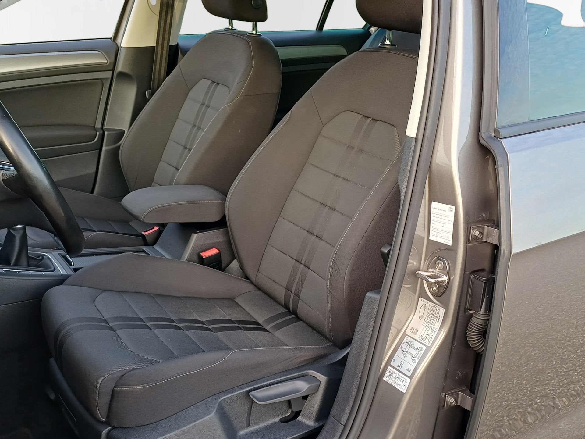 Volkswagen Golf 1.0 TSI Comfortline / (bj 2017), Voorwielaandrijving, Automatische klimaatregeling, Gebruikt, Euro 6
