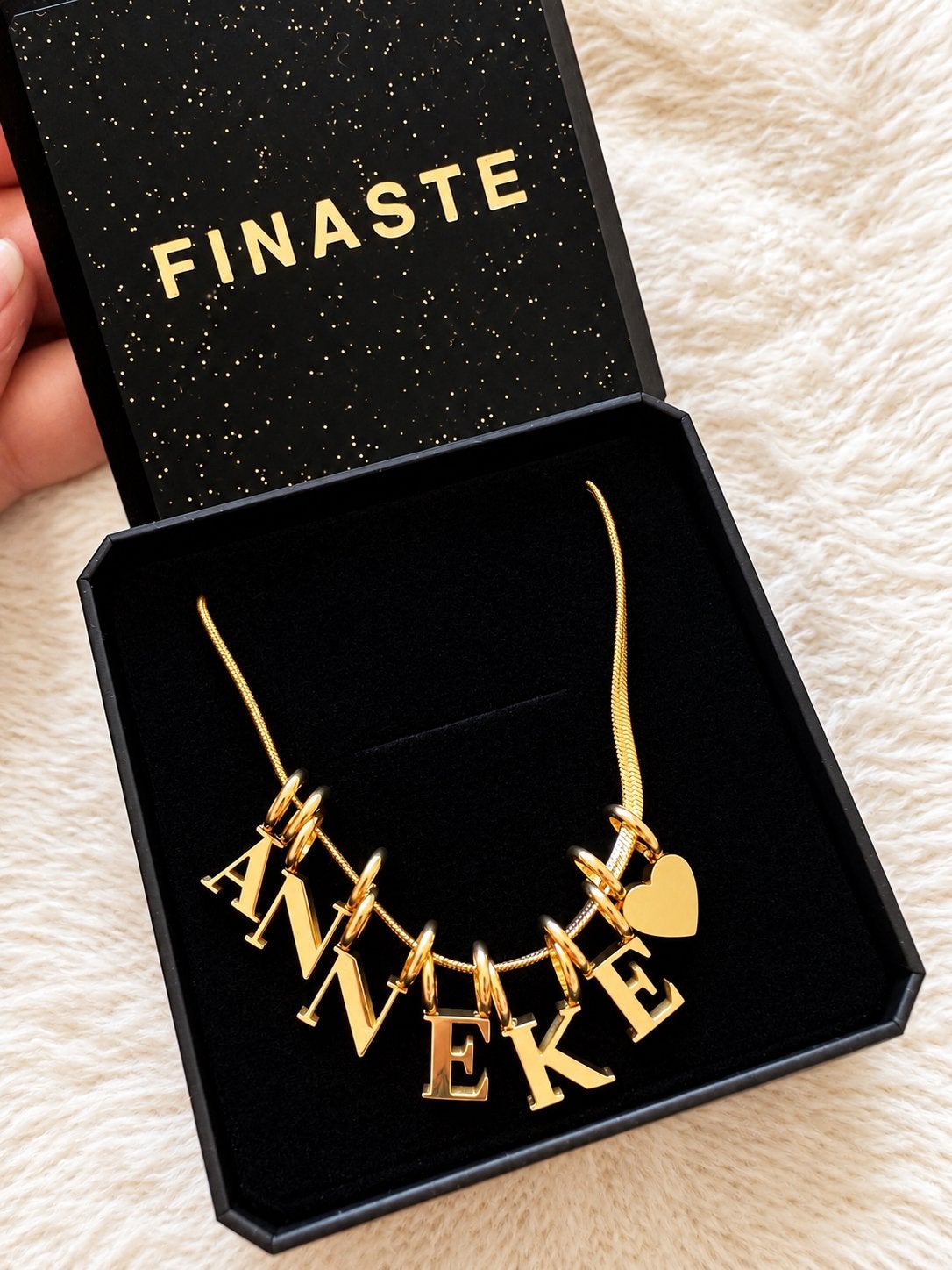 Gepersonaliseerde gouden ketting met naam 'ANNEKE', Met hanger, Nieuw, Ophalen of Verzenden, Goud